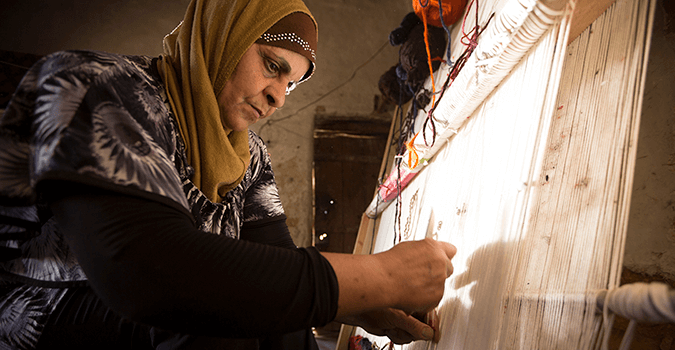 Traditional carpet maker supported by the grantee Society for the Protection of Nature in Lebanon.&nbsp;Photo: UN Women / Joe Saade and Ghinwa Daher