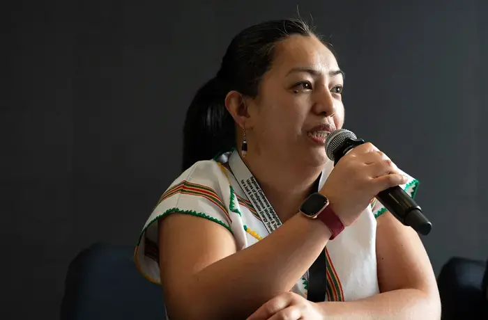 Robie Halip en la conferencia regional de mujeres y jóvenes indígenas para una transición energética justa y sostenible, coorganizada por ONU Mujeres en Bangkok (Tailandia), en septiembre de 2024. Foto: Cortesía de Right Energy Partnership with Indigenous Peoples