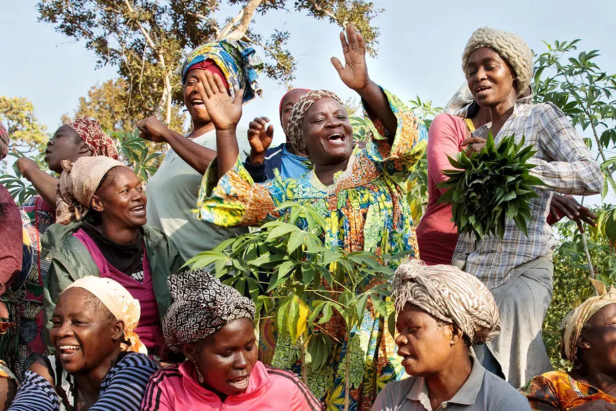 A women’s cooperative is forming in the township of Yoko, Cameroon. It’s called SOCCOMAD and has 42 members, including four men, who joined as allies. The cooperative members help each other with a range of issues—from helping each other farm their crops if someone is sick, to talking to couples when there’s a family dispute and helping each other save.  