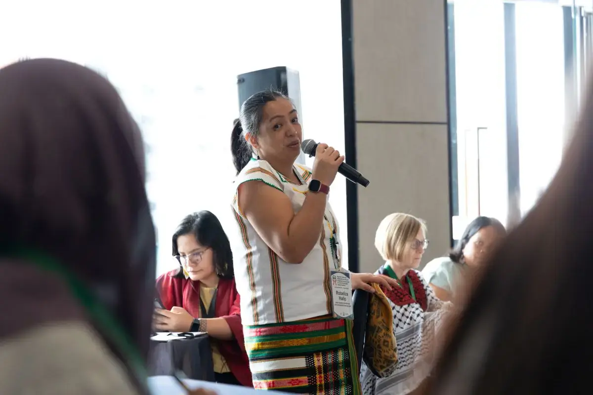 Robie Halip, lors de la « Conférence régionale mettant en avant les voix des femmes et des jeunes autochtones pour une transition énergétique juste et durable ». 